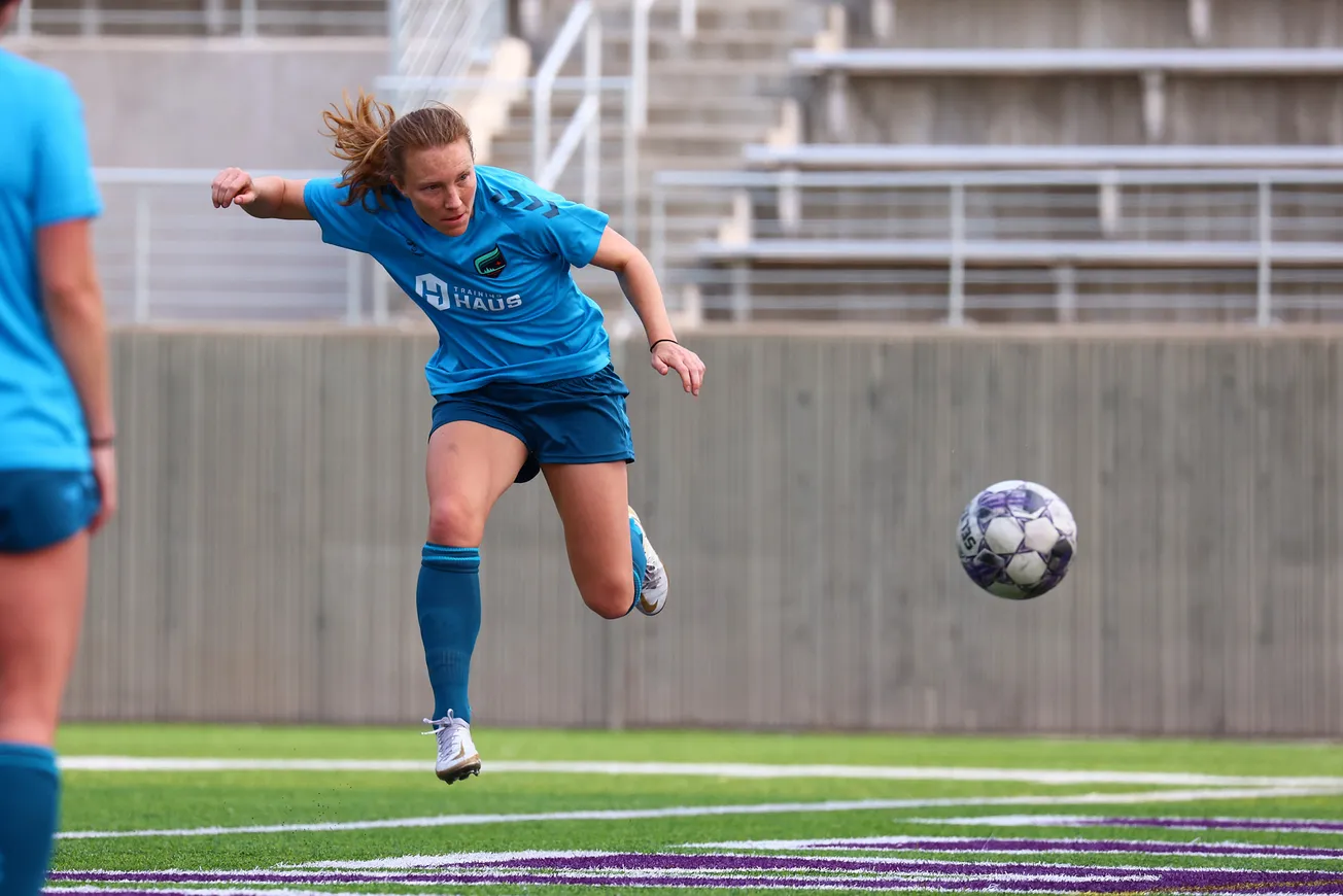 Photo Gallery: Minnesota Aurora FC Practice