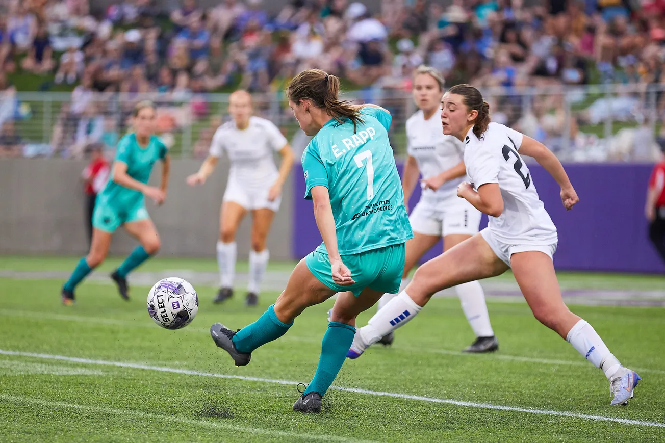 Photo Gallery: Minnesota Aurora vs Bavarian United