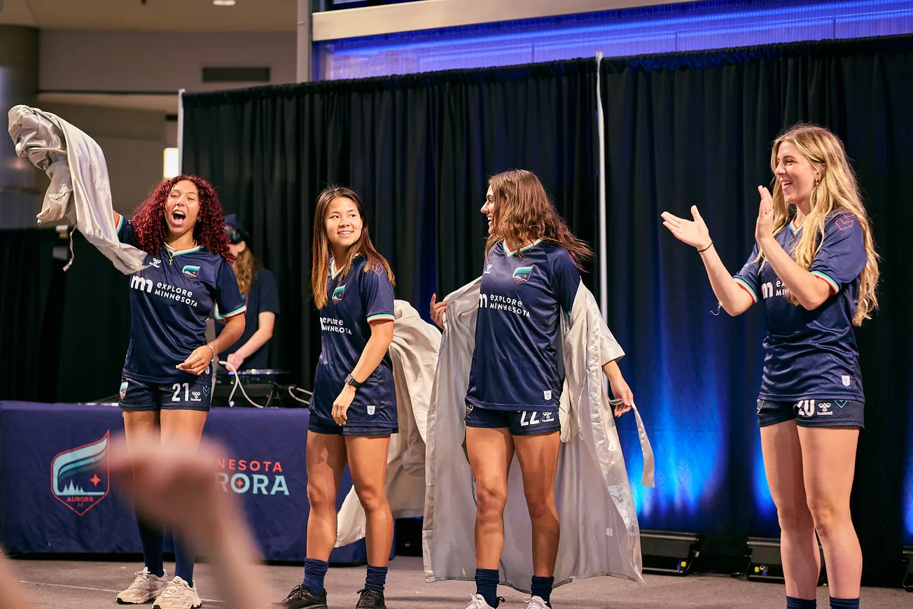 Photo Gallery: MN Aurora Kit Reveal and Team Welcome