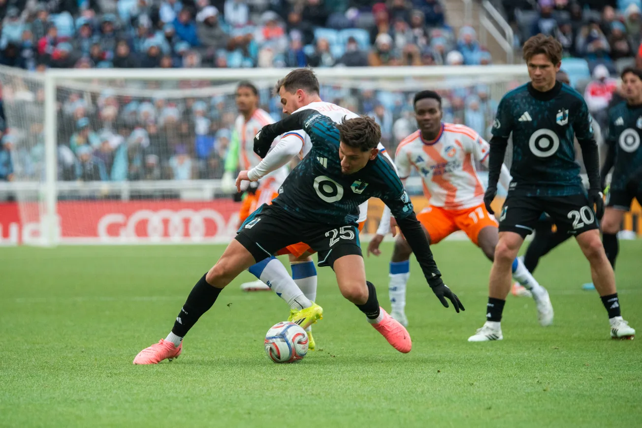 Fan Reactions: Minnesota's home opener shocker against Cincinnati