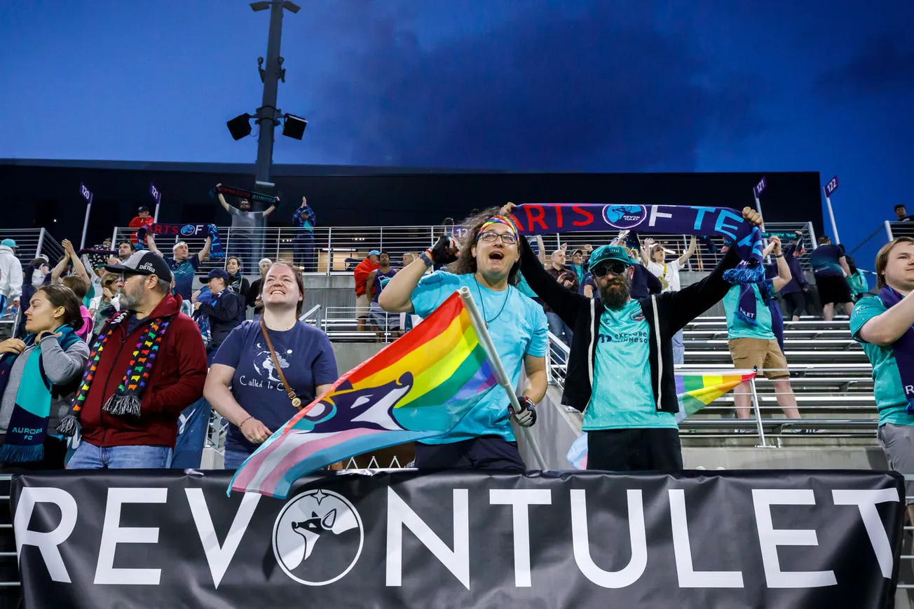 A-F-C-T-O-G-O, Putting on an Awesome Show: Revontulet Entering Season Five