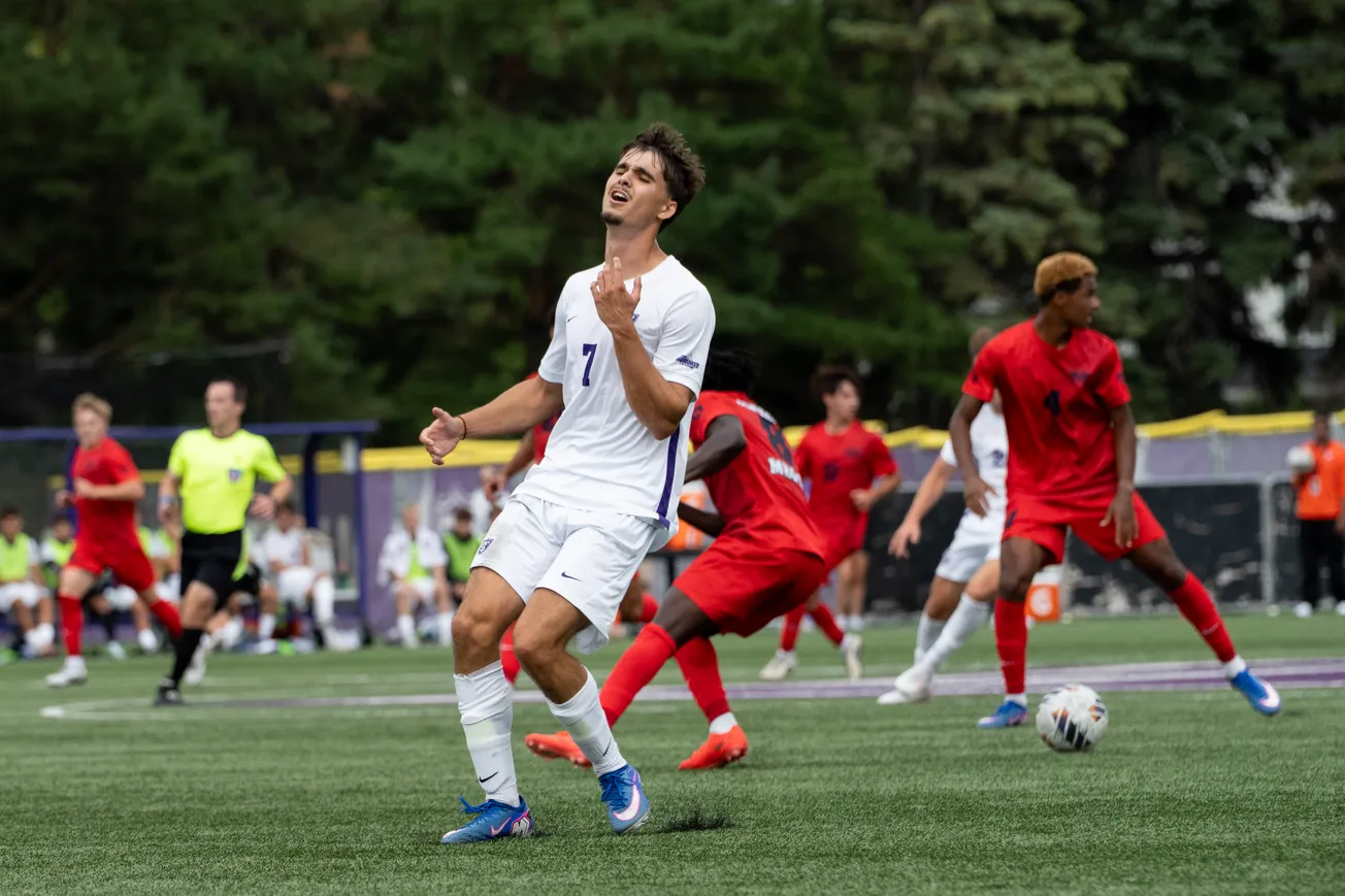 Tommie Men's Soccer opens season with tough loss and gritty draw