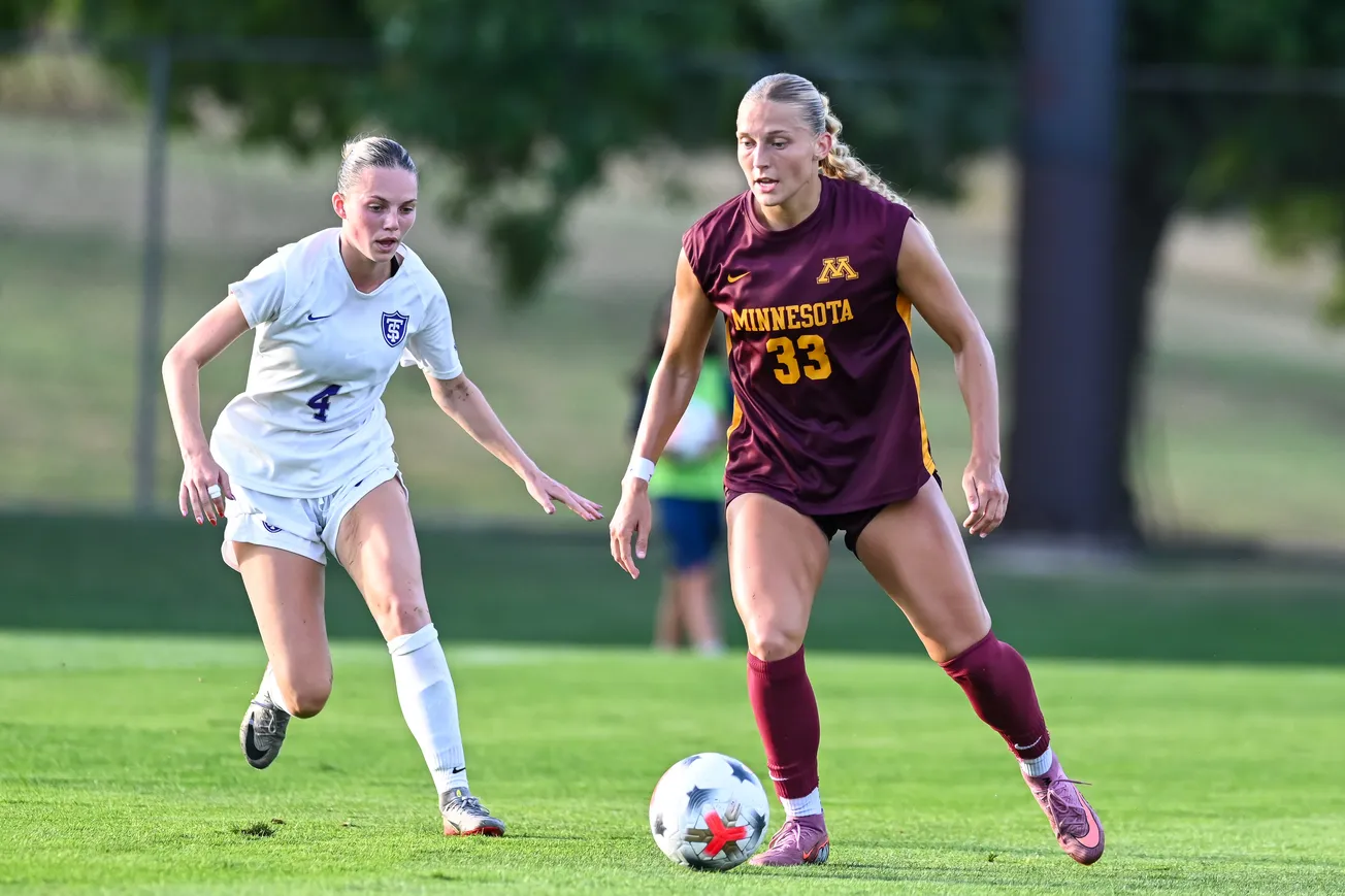 Twin City D1 Derby Photo Gallery: Gophers vs Tommies