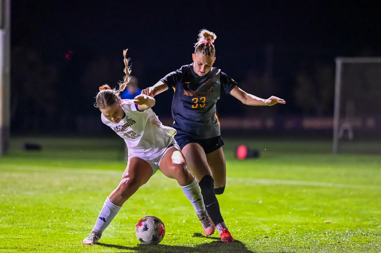 Photo Recap: Gophers 1-1 Washington